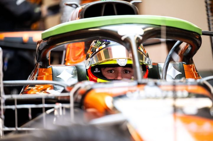 Leonardo Fornaroli im McLaren-Auto.