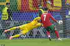 The 39-year-old was however denied by Jan Oblak, who produced a stunning save