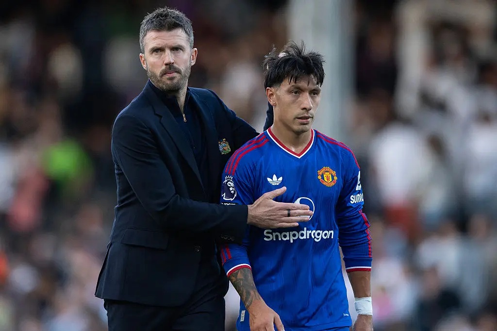 Michael Carrick, Lisandro Martinez