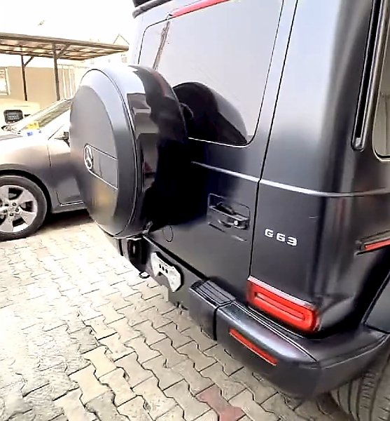 Cubana Chief Priest Buys Mercedes-Benz G-Class For His Wife As Birthday Gift - autojosh 