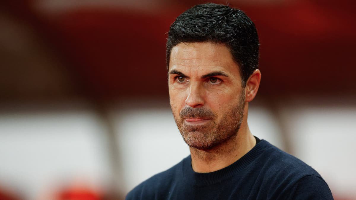 Arsenal want to sign 'best in the world' as Man Utd contact confirmed