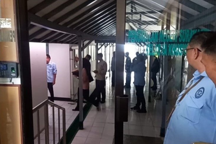 Mediasi Gugatan Ijazah...