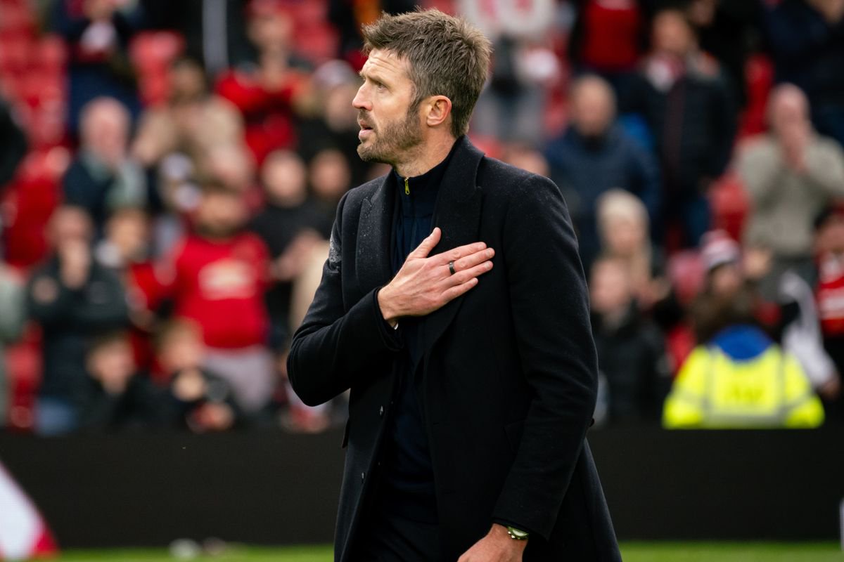 Michael Carrick apologised to the fans after another lacklustre performance from his Manchester United players