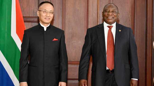 Chinese ambassador to South Africa Chen Xiaodong with President Cyril Ramaphosa. File Picture: Kopano Tlape/GCIS