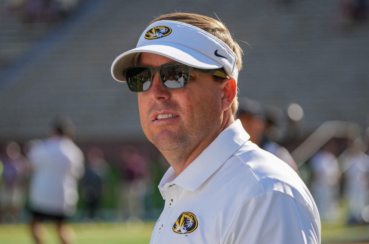 Missouri Tigers head coach Eli Drinkwitz