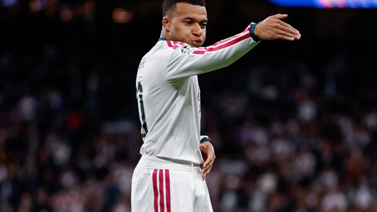 Kylian Mbappé has 12 goals in 12 games for Real Madrid, Marca reports