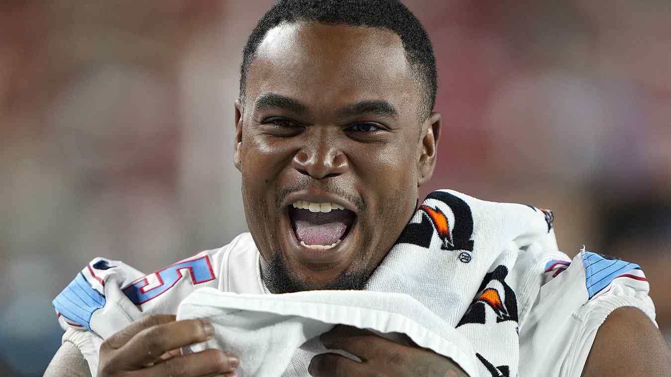 Former Browns starter Jordan Elliott was cut by the Tennessee Titans