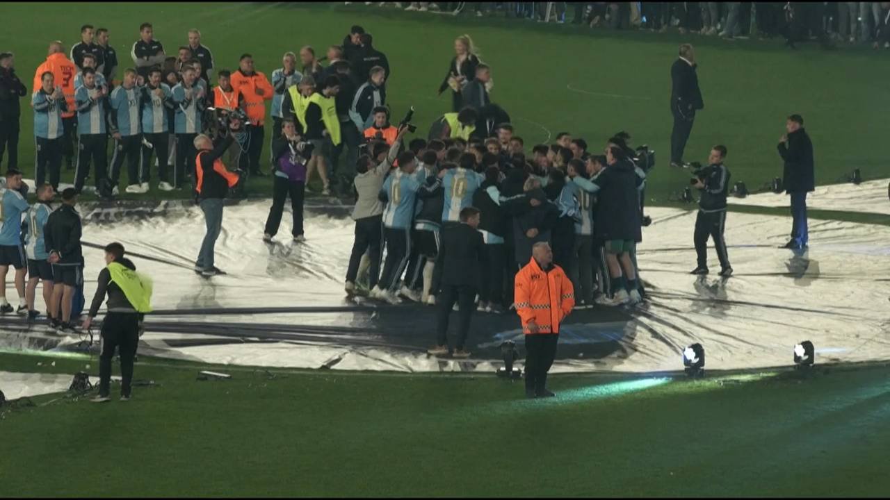 Emotionale Szenen! Ein ganzes Stadion feiert Messi