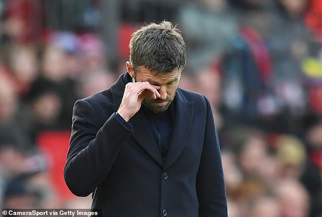 Michael Carrick is not the man to lead United out of the wilderness. That much is written all over his face