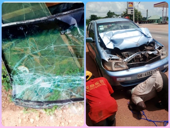 Popular Ghanaian musician, his wife and two children involved in a gory accident on Nkawkaw road 53