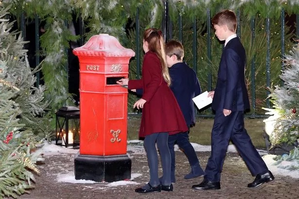 Princess Charlotte of Wales, Prince Louis of Wales and Prince George of Wales send letters to Santa before the service
