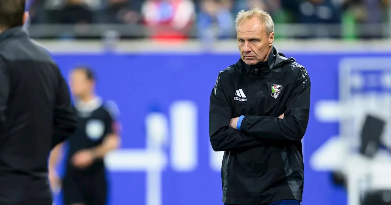 Paukenschlag! Bundesliga-Trainer steht vor dem Aus