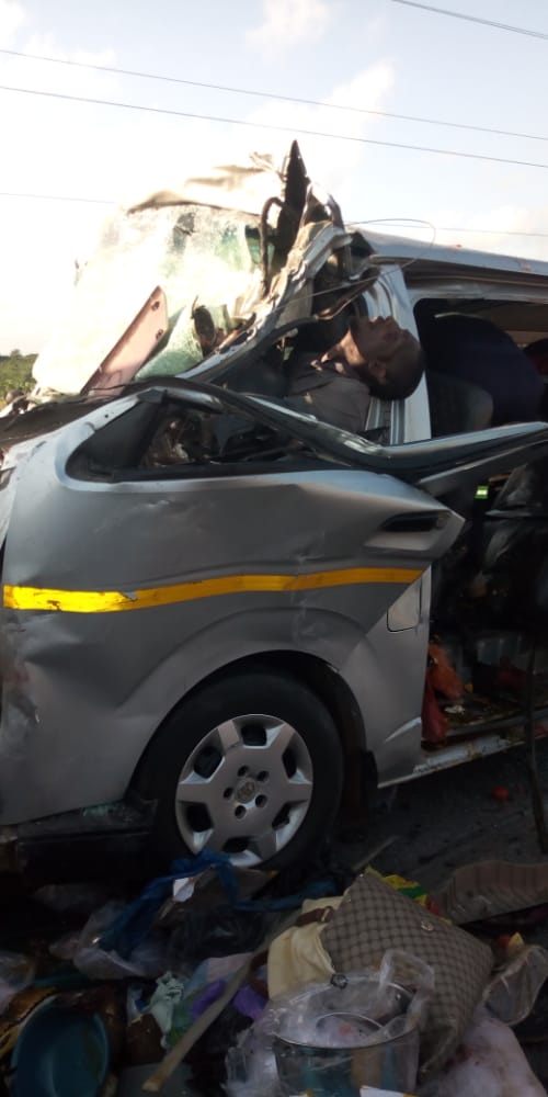 12 persons killed in accident on Elmina -Komenda junction road