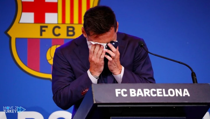 Lionel Messi bids farewell to Barcelona fans in tears | Move 2 Turkey