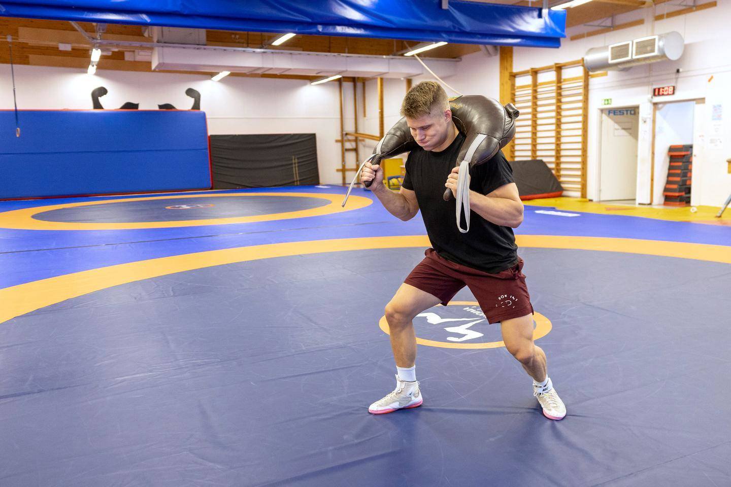 Harjun Woiman nuori voimanpesä Jonni Sarkkinen lähtee Pariisin olympiamolskille rauhallisin mielin