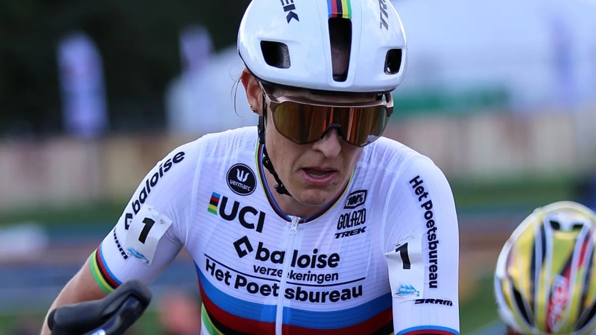 Lucinda Brand extends podium streak as Fem van Empel makes strong return