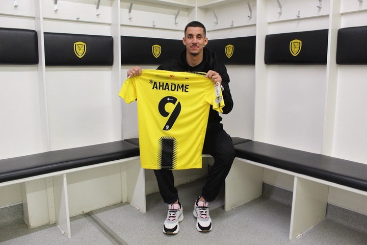 BREWERS SIGN STRIKER GASSAN AHADME ON PERMANENT DEAL FROM NORWICH CITY -  News - Burton Albion