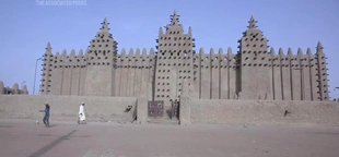 Mali’s iconic mud brick mosque restored amid conflict and collapse of tourism