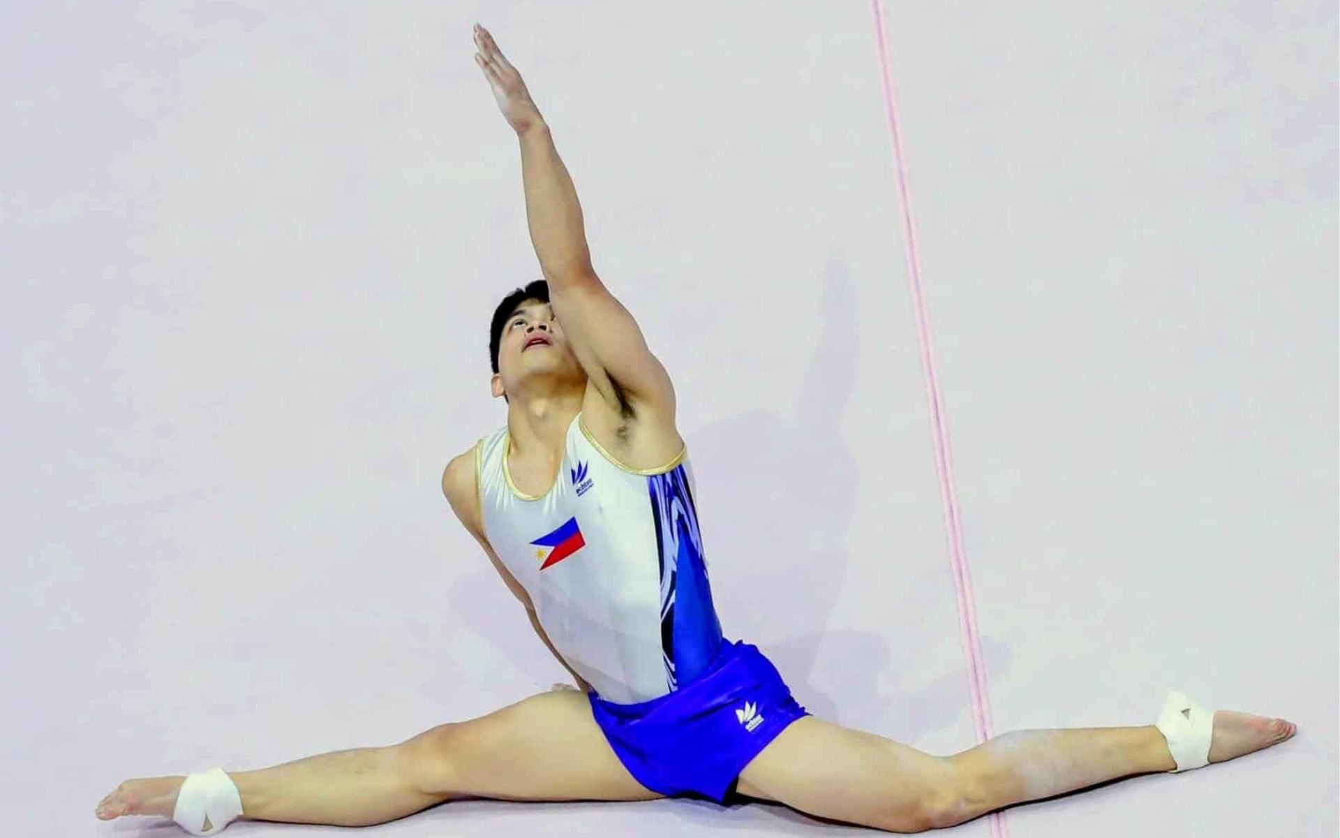 Carlos Yulo misses out on World Championship floor exercise medal