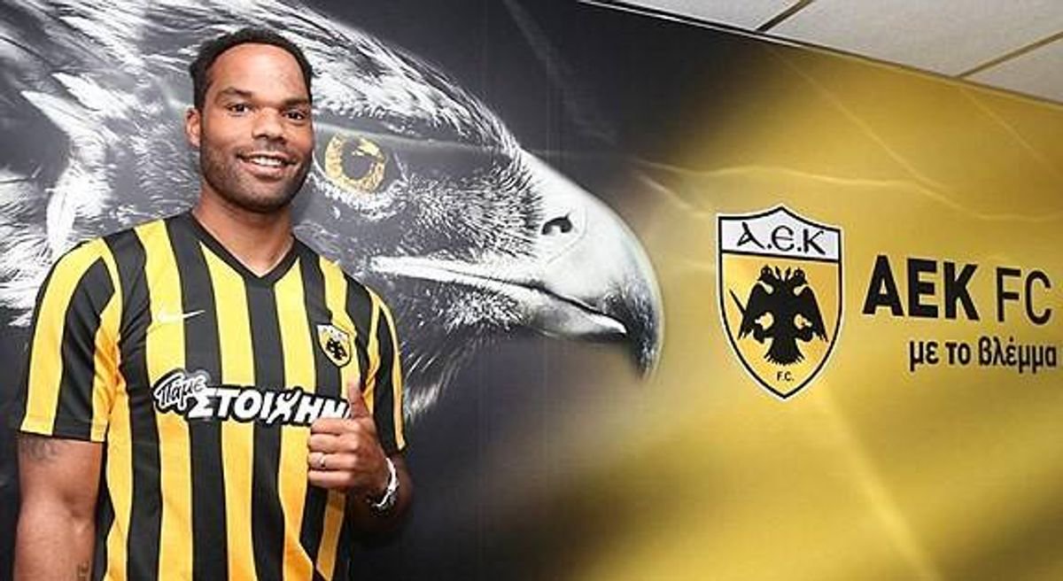 Joleon Lescott being unveiled at AEK