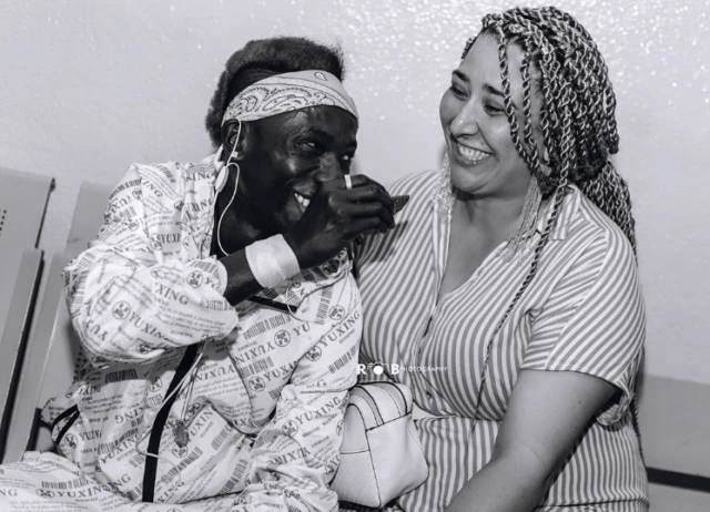 Patapaa's German wife hit by sad news as one of her favorite boys D!e in Agona