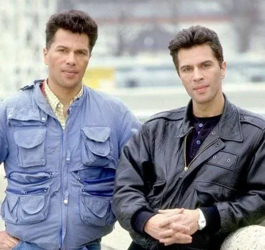 These Twin Brothers Changed Their Faces With Plastic Surgery, They Looked Before (See Photos)