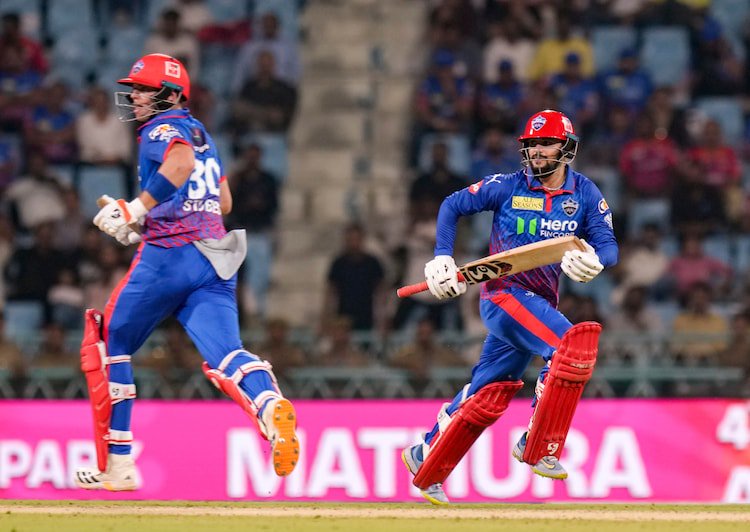 Rizvi and Stubbs formed the winning combination for DC in a tight game. (Photo: PTI)