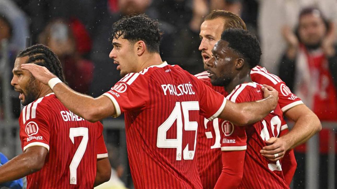 Alphonso Davies (r.) war neben Harry Kane bester Mann des FC Bayern
