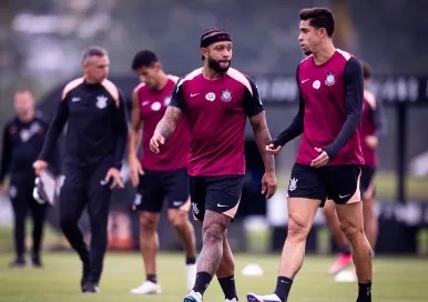 Corinthians: Memphis Depay sofre lesão e preocupa antes do jogo contra o Vasco