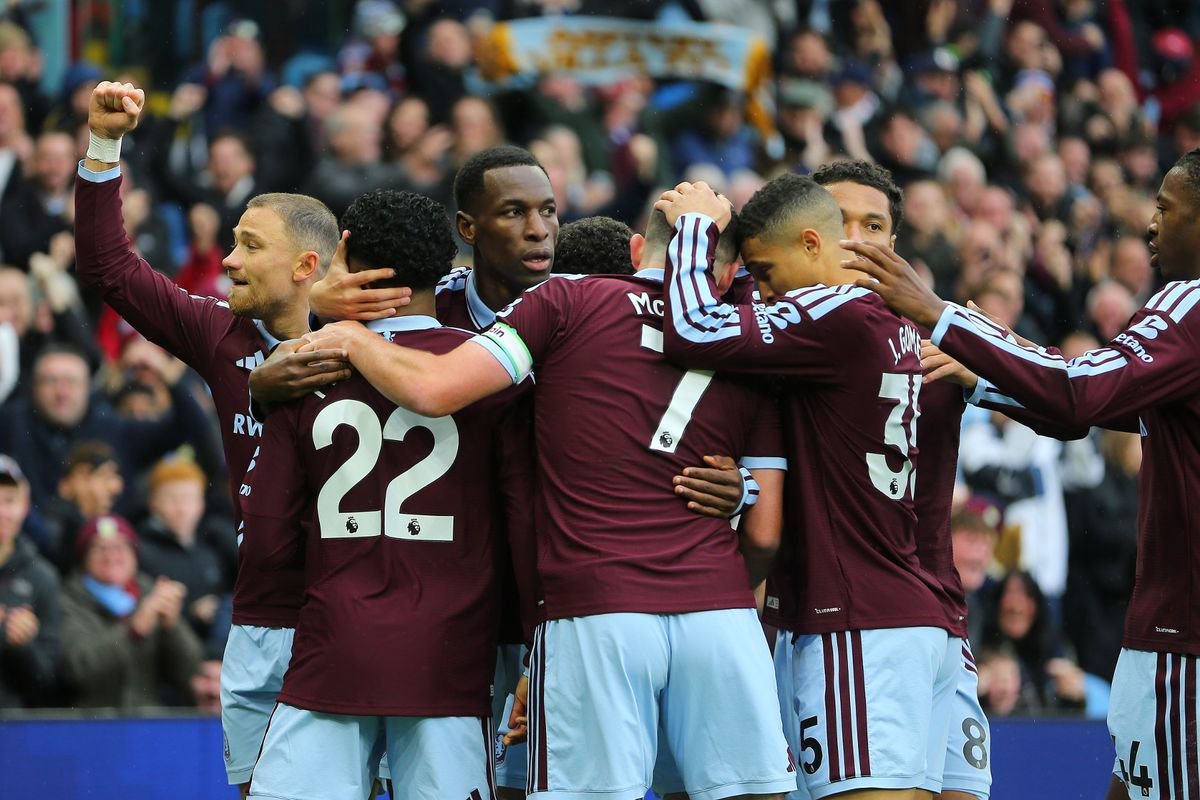 Nicolas Jackson scored twice against Man City