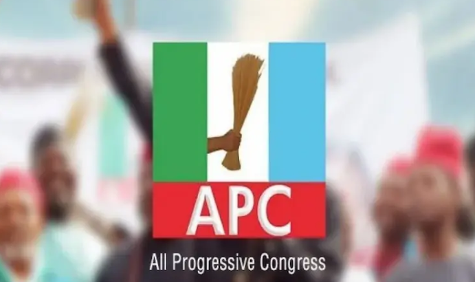 Ex-PDP lawmaker, others defect to APC in Ondo