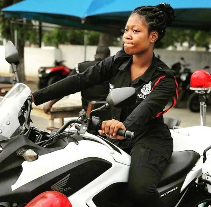 See stunning photos of Ghanaian Police women causing confusion on social media
