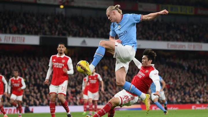 The Battle for the Premier League Title: Manchester City vs. Arsenal