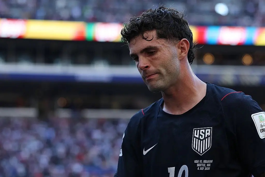 pulisic face looking down
