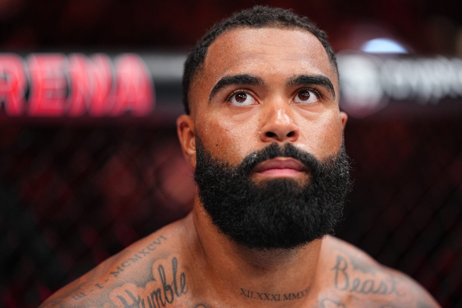 Gable Steveson prepares to fight Sean Sharaf at the UFC 331 event