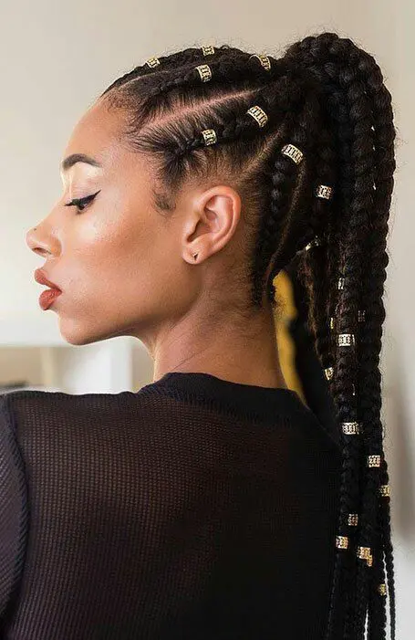 Beautiful rolls hairstyle you can try out to look more beautiful (photos) 36