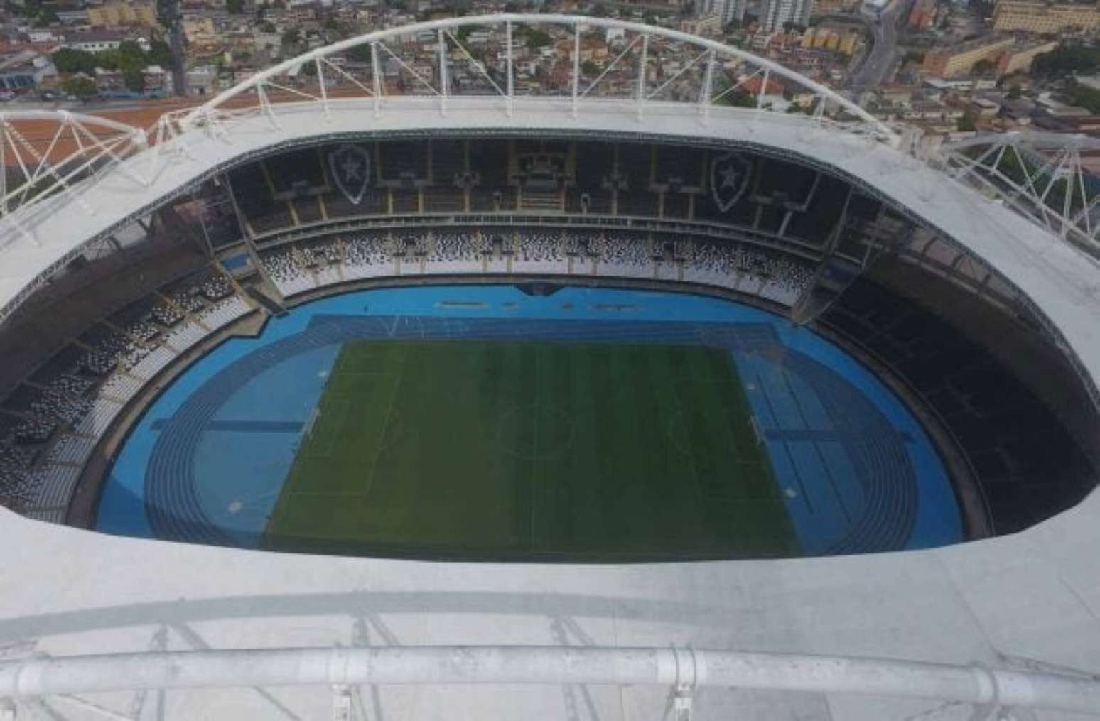 Vasco x Flamengo, pela 33ª rodada do Brasileirão, será no Nilton Santos –