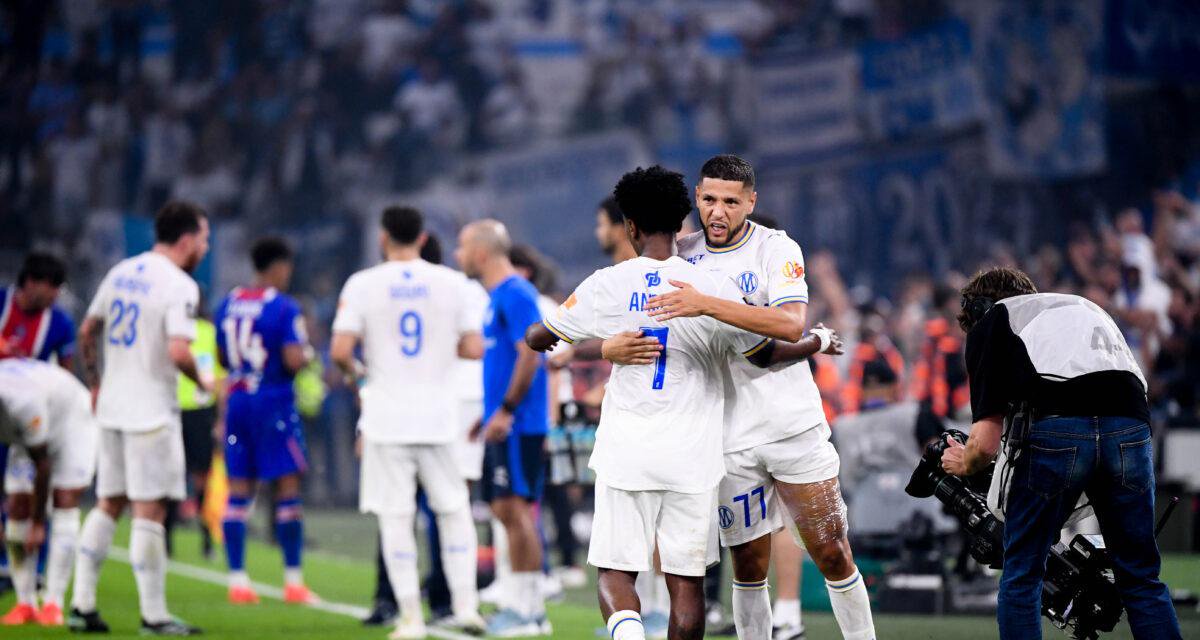 Les joueurs marseillais célèbrent leur but.