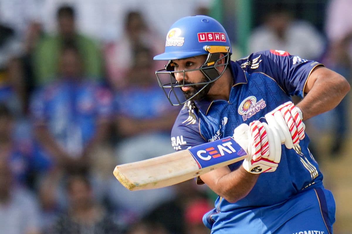 बैटिंग करते रोहित शर्मा