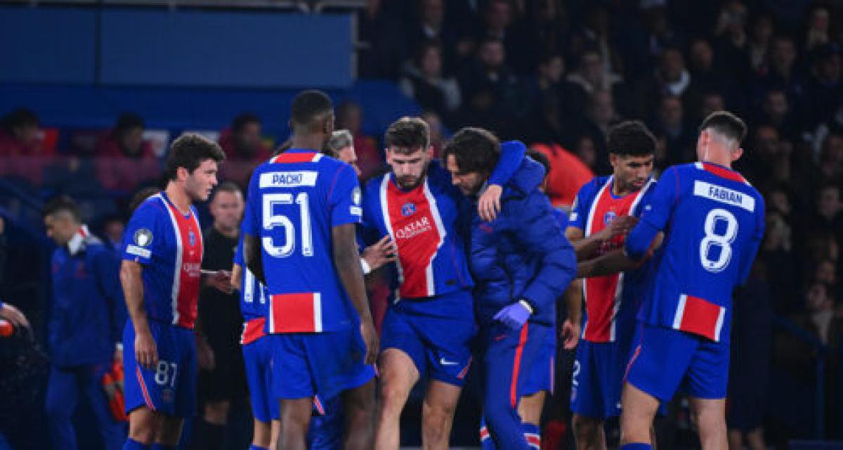 Kvicha Kvaratskhelia sort sur blessure