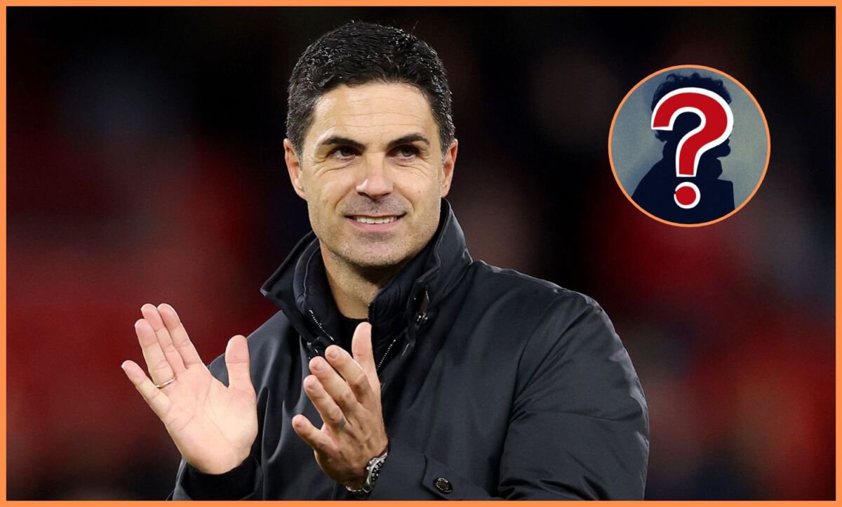 Mikel Arteta applauds the Arsenal fans