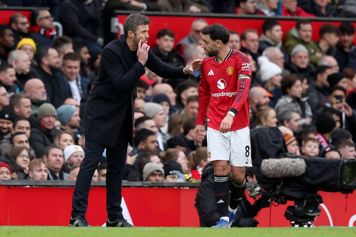 Michael Carrick and Bruno Fernandes are at loggerheads