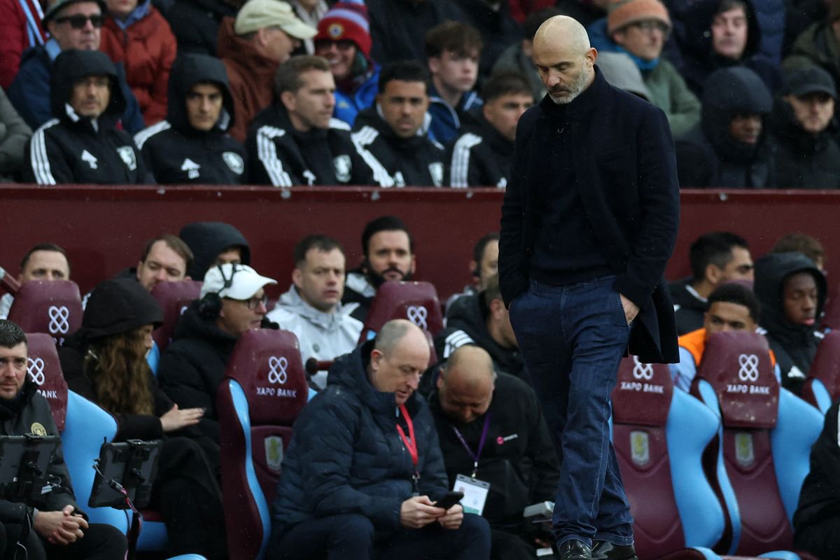 Manchester City head coach Enzo Maresca