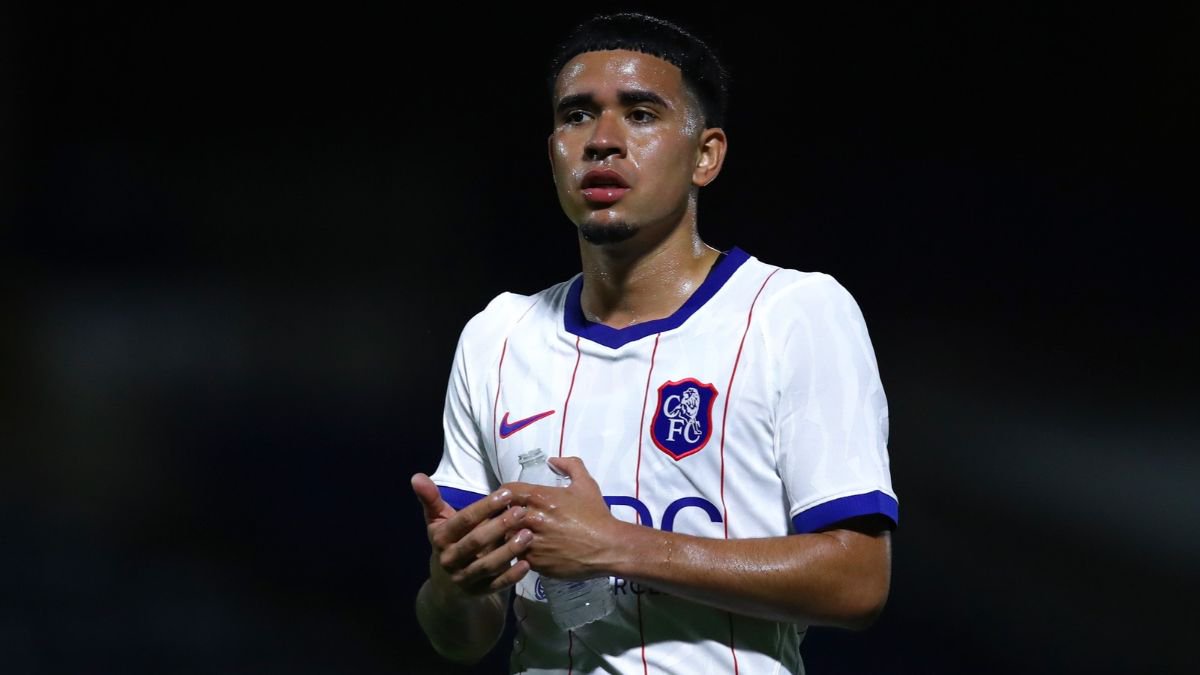 Kendry Paez playing for Chelsea's U21s. (Photo by Cameron Howard/Getty Images)