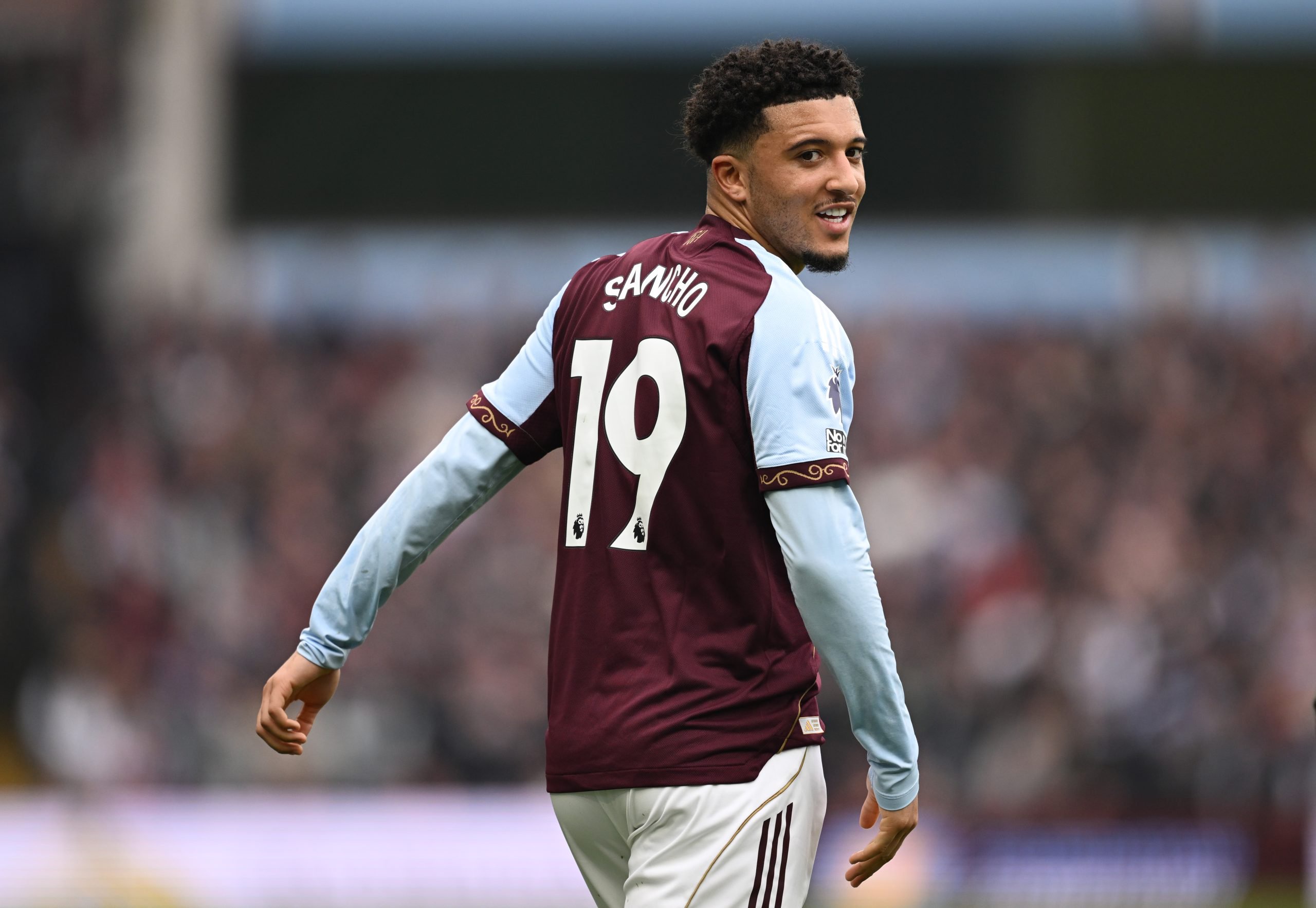 Sancho pelo Aston Villa. (Photo by Gareth Copley/Getty Images)