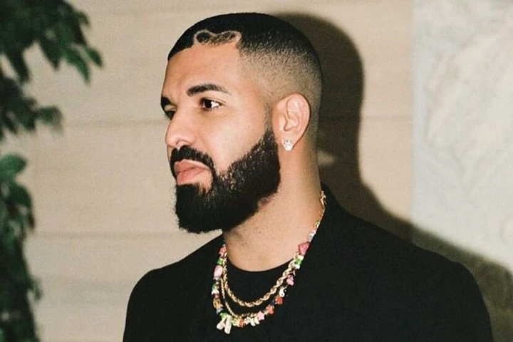 How much money has Drake won in the last year in sports betting? Take a look at all of his bets