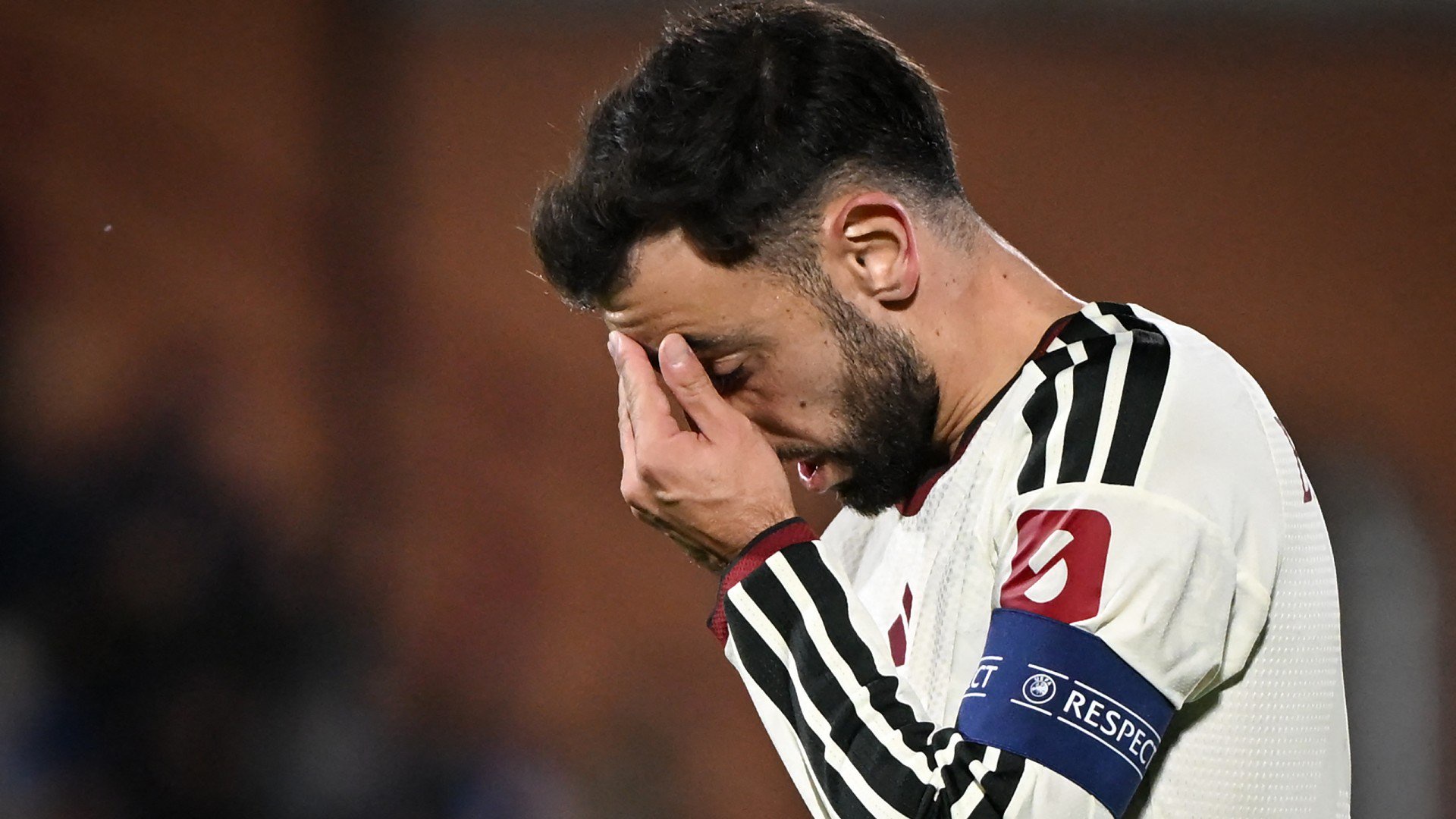 Fernandes criticises Man Utd’s pressing tactics in heavy Como loss