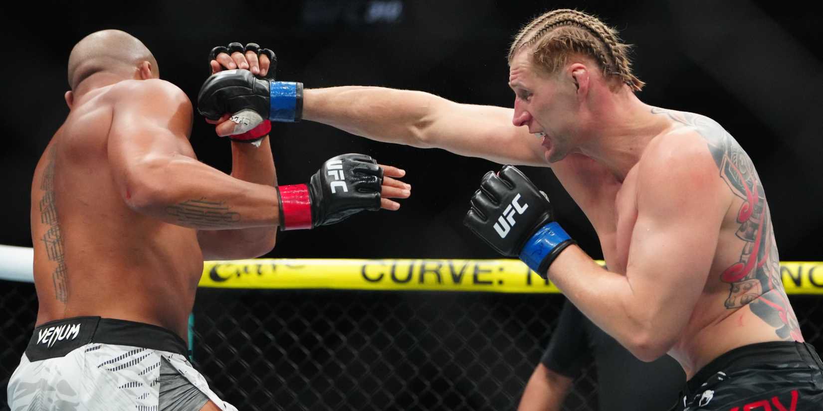 Alexander Volkov vs Ciryl Gane
