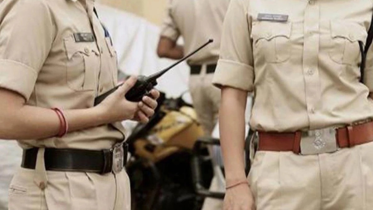 नाम बदलकर कैफे में करने लगा नौकरी, संचालक की बड़ी बेटी से लिए 2 लाख रुपये, छोटी को भगाने से पहले पकड़ा गया