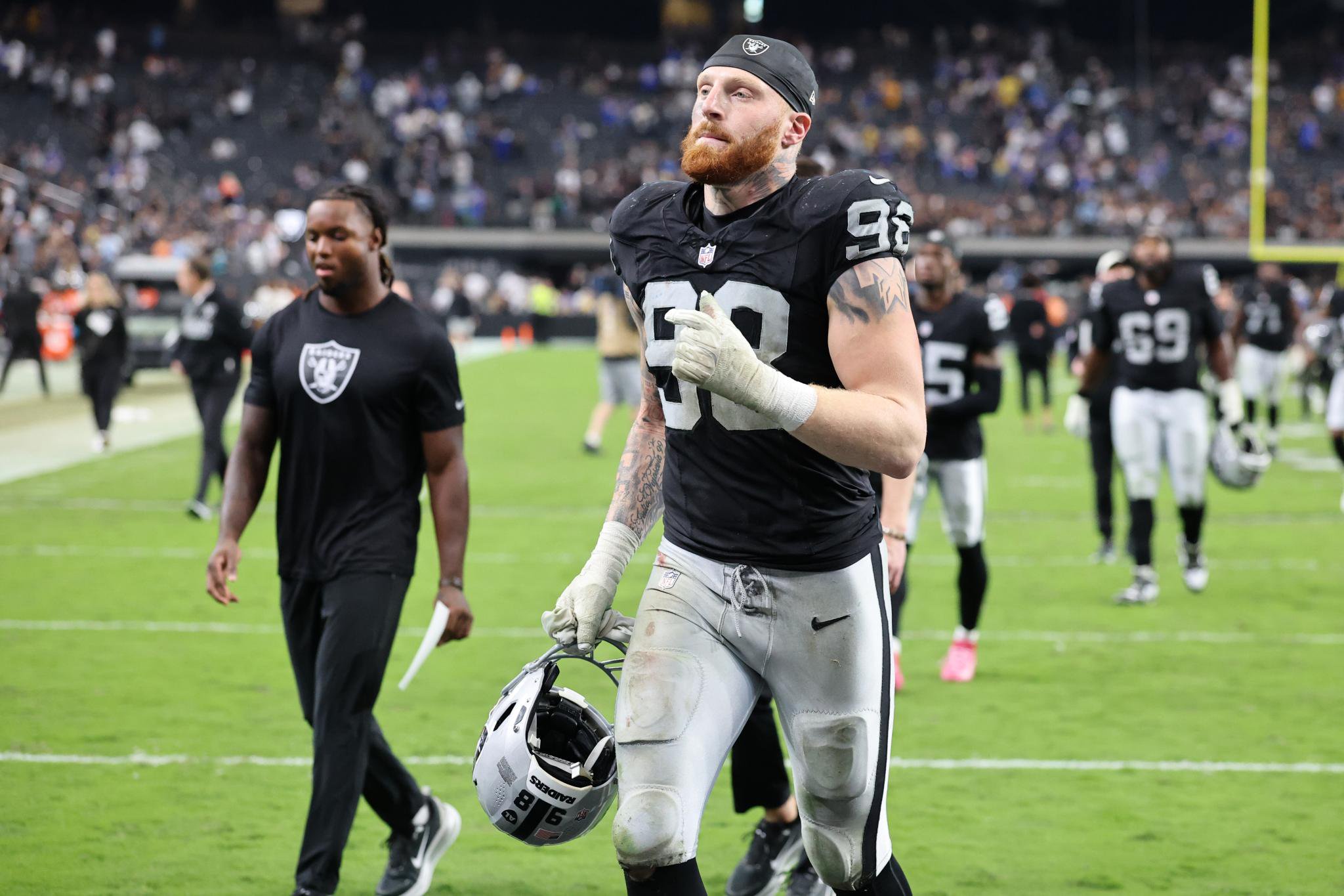 Maxx Crosby #98 of the Las Vegas Raiders leaves the field after a game against the Los Angeles Rams at Allegiant Stadium in Las Vegas, Nevada, on Sunday, October 25, 2026.